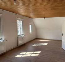 Sofort beziehbare, helle 3 Zimmerwohnung mit Einbauküche in zentraler Lage - Crailsheim
