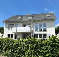 Schicke, neuwertige 3 12 Zimmerwohnung mit Dachterrasse in erstklassiger Lage - Leinfelden-Echterdingen