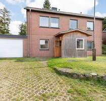 Charmantes Haus mit Wintergarten in idyllischer Dorflage - Dersau