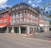 1a-Lage am Marktplatz: Ladenlokal oder Gastronomie direkt im Zentrum von Adenau