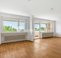 Altersgerecht Wohnen in Berenbostel: Renovierte Wohnung mit XL-Loggia, Aufzug und Garage - Garbsen Berenbostel - Nord