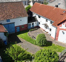 Freistehendes Einfamilienhaus mit Scheune, Doppelgarage und großem Garten - Mengerkirchen Winkels