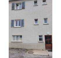 Böblingen 2 Zi.Altbau Whg.ca.60m2 Dusche Holz Kohle Heizung Euro 400.,NK PAUSCHAL 50.-warm 450.Strom extra