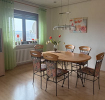 Zweifamilienhaus in Schonungen, OT mit großem Grundstück und 2 Garagen - Gädheim