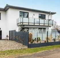 Ihr neues Zuhause: Stilvolle ETW mit eigenem 250m² Garten, Sonnenterrasse und privater Sauna - Barth Siedlung