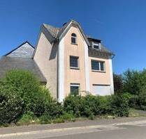 Mehrfamilienhaus mit großem Garten in Gondershausen zu verkaufen.