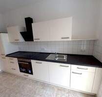 FREUNDLICHE WOHNUNG IN UNINÄHE MIT EINBAUKÜCHE! - Chemnitz Bernsdorf