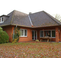 Geräumiges Einfamilienhaus auf großem Grundstück in Hollwege - Westerstede / Hollwege