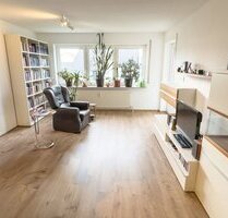 Helle 2-Zimmer-Wohnung mit Balkon, Garage und Keller in guter Lage von Dörfles-Esbach
