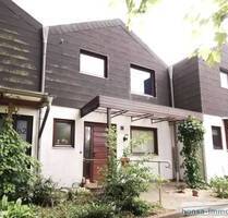Vermietetes Reihenmittelhaus mit Vollkeller und Carport sucht nette Familie oder Anleger - Zeven