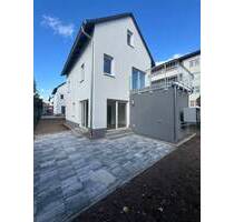 Schlüsselfertig & Provisionsfrei! - Drei EFH zur Selbstverwirklichung in Oberhaid zu verkaufen!