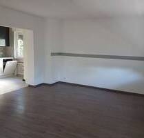 Freistehendes 1-Fam-Haus mit viel Platz, Einbauküche, Garage und gr. Garten - St. Wendel Bliesen