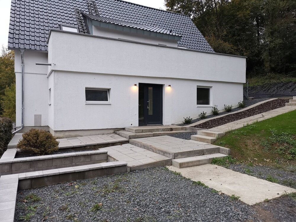 Zweifamilienhaus mit Garten für die Großfamilie renoviert und bezugsfertig Miete - Stromberg