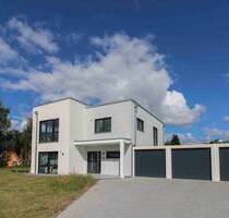 *Neubau im Bauhausstil* Gehobenes Ambiente und perfekte Energieeffizienz! - Burkau