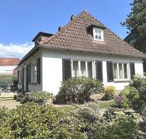 PURNHAGEN-IMMOBILIEN - Freistehendes Einfamilienhaus in gesuchter Wohnlage von Bremen-Lesum! - Bremen / Lesum