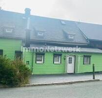 ***Ein zauberhaftes Einfamilienhaus im Grünen*** - Helmbrechts / Burkersreuth