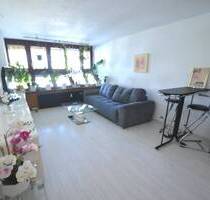2 Zimmer-Wohnung mit moderner Einbauküche und TG-Box - Böblingen Waldburg