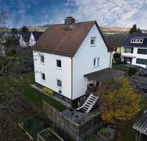 Sehr gepflegtes 1-2 Familienhaus in beliebter Lage von Kassel-Oberzwehren