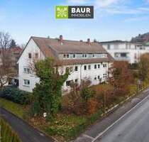 360° | Sofort frei! Gepflegte 4-Zimmer-Dachgeschosswohnung mit Carport in Weingarten