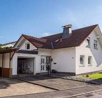 Schönes Zweifamilienhaus in gefragter Lage von Sundern!