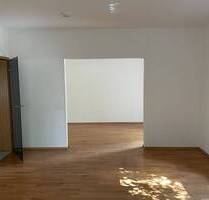 Zentrale 3-4-Zimmer Erdgeschosswohnung mit Balkon - Detmold Detmold - Kernstadt