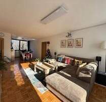 Sonnige & geräumige 3-Zimmer-Wohnung direkt am Park mit großem Balkon und individuellem Potenzial - München Bogenhausen