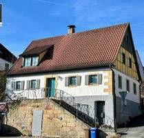 RESERVIERT! Willkommen in Ihrem zukünftigen Zuhause! Historisches Fachwerkhaus mit Charme und kleinem Garten - Kulmbach Burghaig