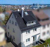 Charmante 3-Familien-Doppelhausha?lfte mit Doppelgarage in Stuttgart - Rohrer Ho?he