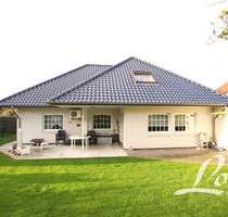 +++ Großzügiger Bungalow mit Garage in familienfreundlicher Wohnlage in Augustfehn! +++ - Apen / Augustfehn Augustfehn I