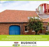 RUDNICK bietet historisches Pfarrwitwenhaus mit außergewöhnlichem Charme mit zusätzli. Baugrundstück - Coppenbrügge Brünnighausen