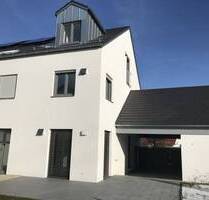 Doppelhaushälfte in Lenting - 1.900,00 EUR Kaltmiete, ca.  190,00 m² Wohnfläche in Lenting (PLZ: 85101)