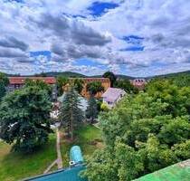 Moderne Wohnung mit Einbauküche und Balkon. - Hildburghausen