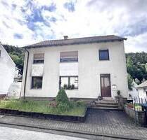 KL-Hohenecken - Freistehendes Ein-Zweifamilienhaus mit Garage und PKW-Stellplätzen - Kaiserslautern Hohenecken - Süden