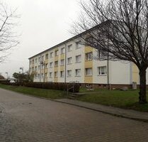 2-Raum-Wohnung (noch unsaniert) in Gustow, nach Vereinbarung, zu vermieten