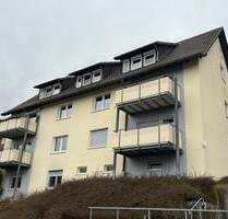 Gemütliche 4 ZKB Wohnung mit beheiztem Wintergarten und herrlichem Ausblick in Bad Hersfeld !