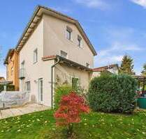 Familienfreundliche Doppelhaushälfte mit Garten in beliebter und ruhiger Lage - Neutraubling