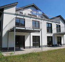 Gehobene Etagen-Neubau-Wohnung mit gr. Balkon in Faulbach am Main