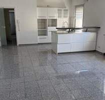 Großzügige und freundliche 3-Zimmerwohnung im Ortskern - Frankfurt am Main Fechenheim