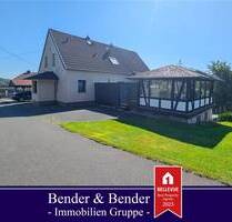 ***PREISREDUZIERUNG***EinfamilienhausMehrgenerationenhaus in gepflegtem Zustand - ruhig gelegen am Ortsrand von Windeck!