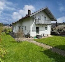 Liebevoll renoviertes Einfamilienhaus auf wunderschönem Grundstück - Langdorf