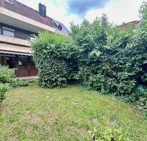 Provisionsfrei für den Käufer! Modernisierungsbedürftiges RMH mit Garage und Garten am Heuchelhof! - Würzburg