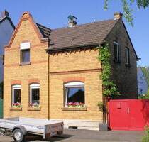 Charmantes Einfamilienhaus mit Garage auf hübsch angelegtem Grundstück in Sankt Augustin