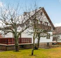 Charmantes Einfamilienhaus mit 5 Zimmern, Garage und großer Terrasse in Ilmenau Langwiesen - Ilmenau/ Langwiesen Langewiesen