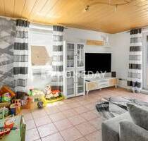 Helle 3-Zimmer-Wohnung mit Balkon und Garage in gepflegtem Mehrfamilienhaus - Kissing