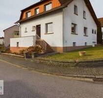 ZENTRAL UND RUHIG: 164 M² WOHNHAUS MIT POTENZIAL! - Mettlach / Orscholz