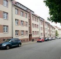 Hübsche Wohnung mit Balkon zum Innenhof im Erdgeschoss sucht Nachmieter! - Altenburg Südost