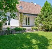 ++ Herrliches Wohndomizil mit Garten und viel Platz ++ - Besigheim