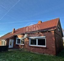 Sanierungsbedürftiges Landhaus in ruhiger Lage - Südbrookmerland / Abelitz Uthwerdum