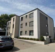 Seniorengerechte 2-Zi.-Wohng., mit Aufzug, Balkon + Carport - Henstedt-Ulzburg