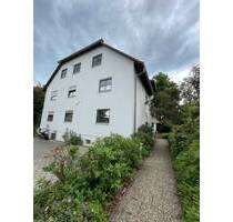 Großzügige 3-Zimmer-Wohnung mit Balkon und KFZ-Stellplatz - Feucht